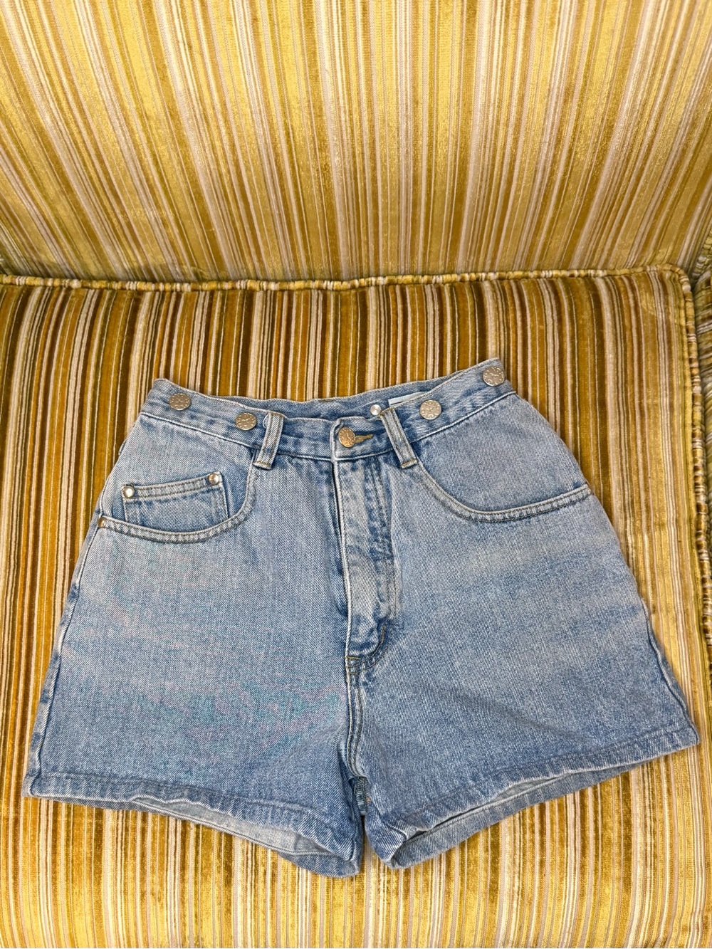 Vintage YOYO Jeans High Waist Denim Shorts Size 3